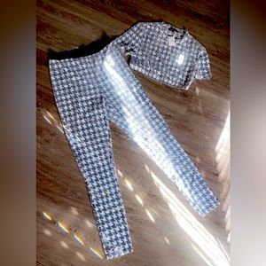 Shane Justin set